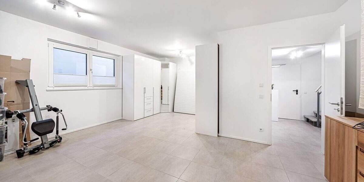 Etagenwohnung München Aubing-Lochhausen-Langwied - 3 Zimmer, 128 m&sup2;, 2.390&euro; | Angebot:25339168