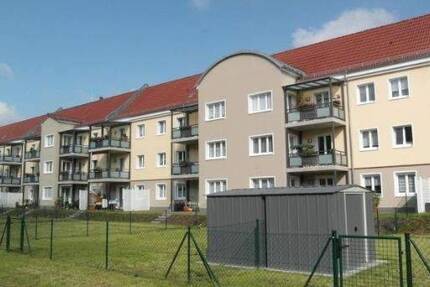 Wohnung Dessau-Roßlau Süd - 3 Zimmer, 88 m&sup2;, 662&euro; | Angebot:26819840