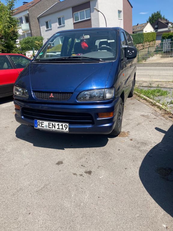 Mitsubishi Space Gear 165.000 km 2.900 € Recklinghausen 45665