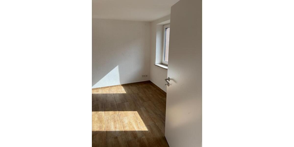 Erdgeschoßwohnung Beckingen - 3 Zimmer, 70 m&sup2;, 870&euro; | Angebot:25420791