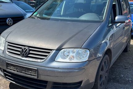 VW Touran 339.200 km 1.280 &euro; Rendsburg 24768