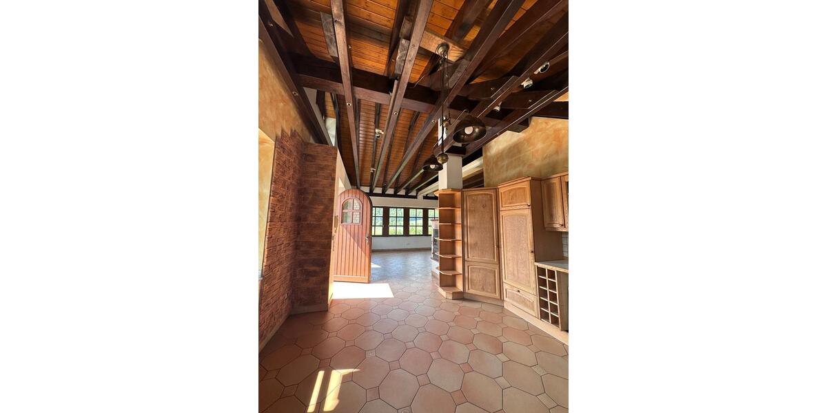 Villa Bad Driburg - 12 Zimmer, 430 m&sup2;, 698.000&euro; | Angebot:22989078