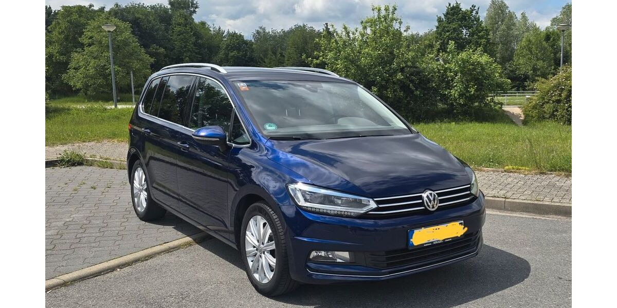 VW Touran 113.000 km 19.199 &euro; Calberlah 38547