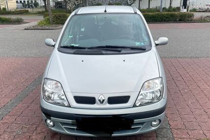 Renault Scenic 210.000 km 1.750 &euro; München 81369