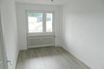 Renovierte Wohnung in gepflegtem Haus mit saniertem BadeZimmer und Balkon, ca.76m² im Eichholz.