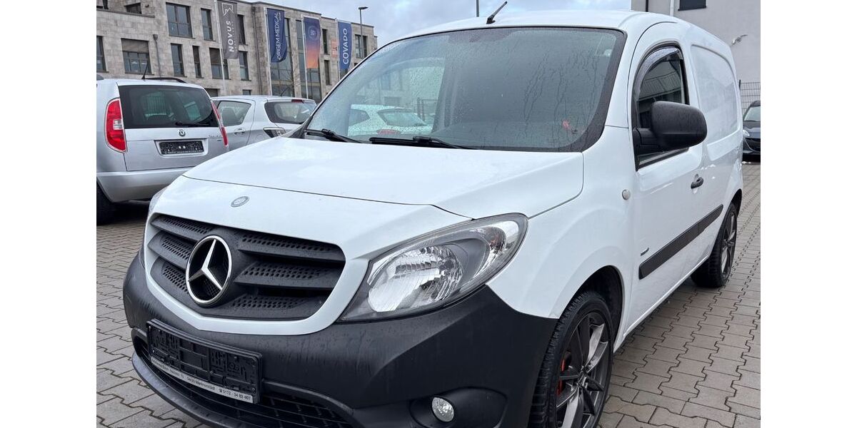 Mercedes-Benz Citan 109.000 km 6.700 &euro; Kelkheim 65779