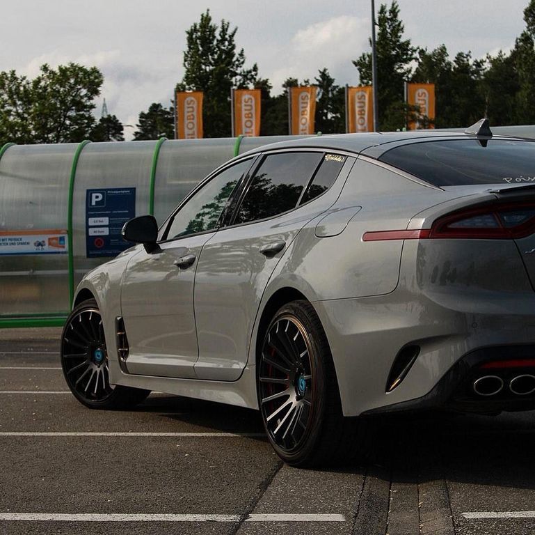 Kia Stinger 148.000 km 22.400 € Bechhofen 66894