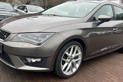 Seat Leon 124.000 km 12.990 &euro; Wettenberg 35435