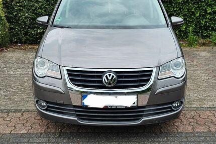VW Touran 226.000 km 3.150 &euro; Düsseldorf 40595