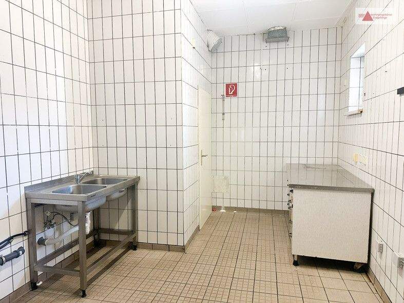 Gewerbeobjekt Kirchberg Burkersdorf - 3 Zimmer, 330&euro; | Angebot:25374665