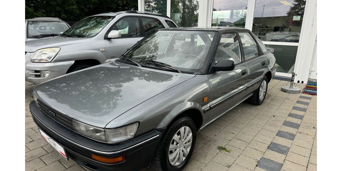 Toyota Corolla 103.000 km 3.900 &euro; Singen 78224