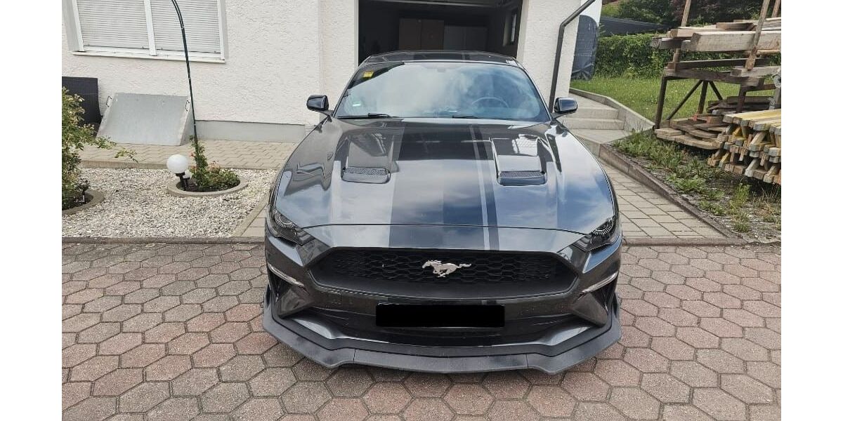 Ford Mustang 85.000 km 23.600 &euro; Krumbach 86381