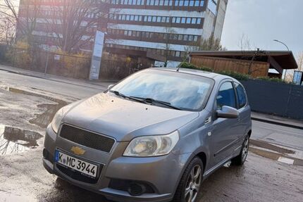 Chevrolet Aveo 124.000 km 1.999 &euro; Köln 51063
