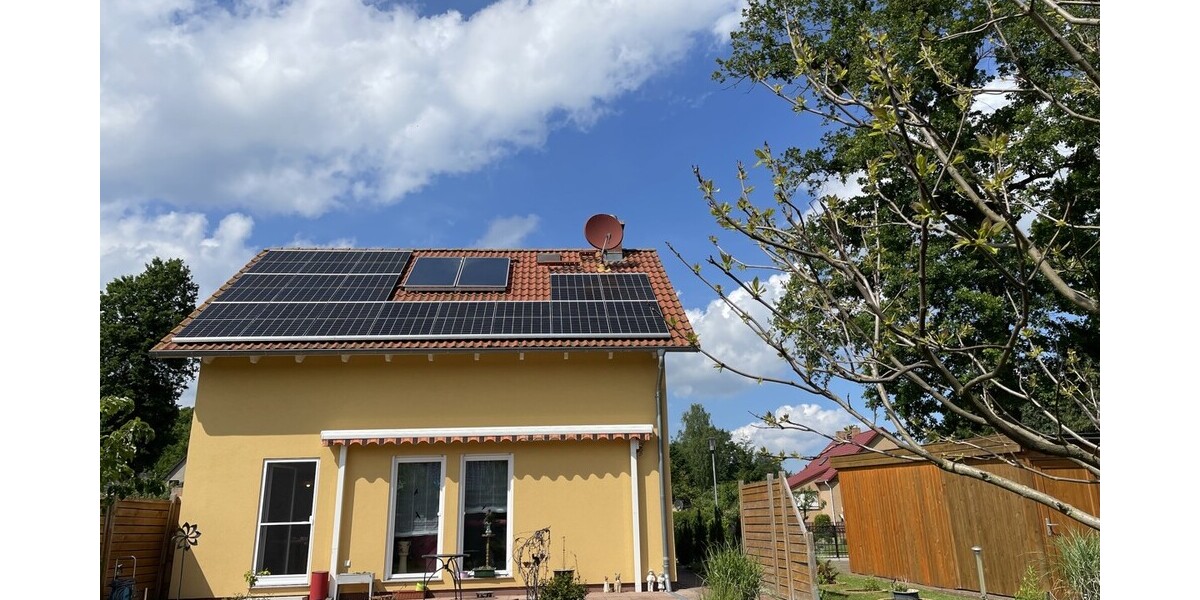 HORN IMMOBILIEN ++ modernes Einfamilienhaus mit Photovoltaikanlage, Garage und Terrasse in Torgelow - Einfamilienhaus Torgelow | Angebot:26974635