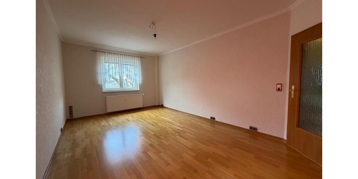 Etagenwohnung Weida - 4 Zimmer, 83 m&sup2;, 79.900&euro; | Angebot:26942154
