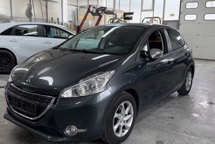 Peugeot 208 45.820 km 6.899 &euro; Pfullingen 72793