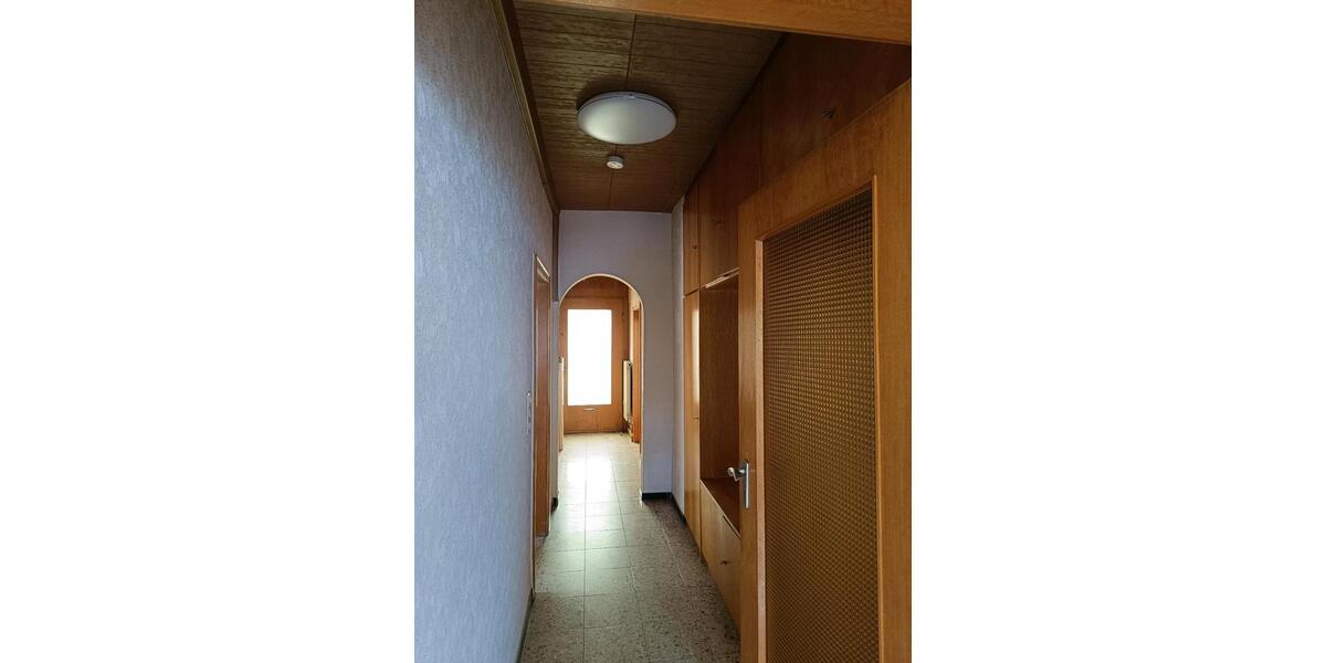 Etagenwohnung Sandhausen - 5 Zimmer, 70 m&sup2;, 650&euro; | Angebot:26495378
