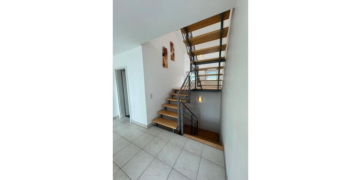 Großzügiges Einfamilienhaus mit Garten und Garage in Niederstotzingen zum vermieten! 4.5 zimmer