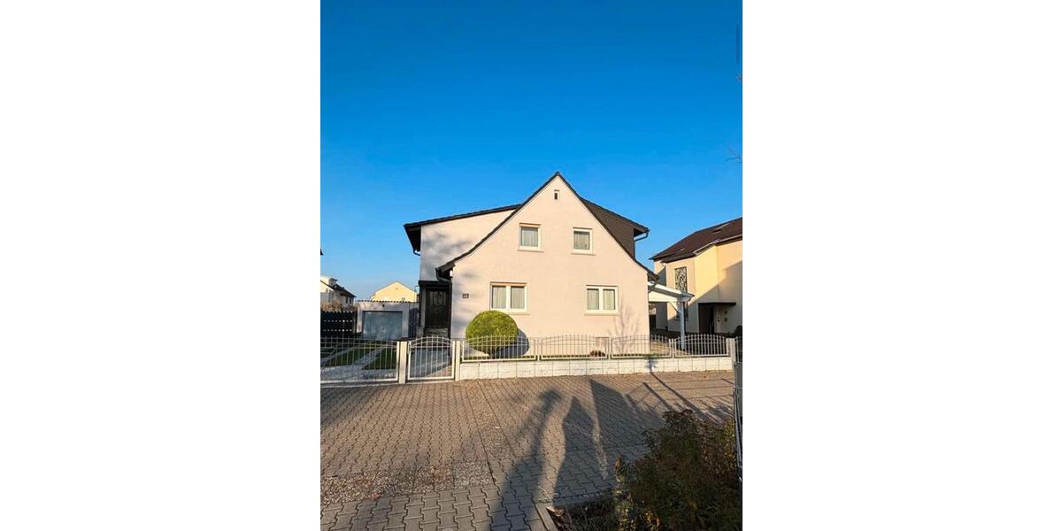 Erdgeschoßwohnung Lampertheim - 3 Zimmer, 100 m&sup2;, 1.350&euro; | Angebot:25784298