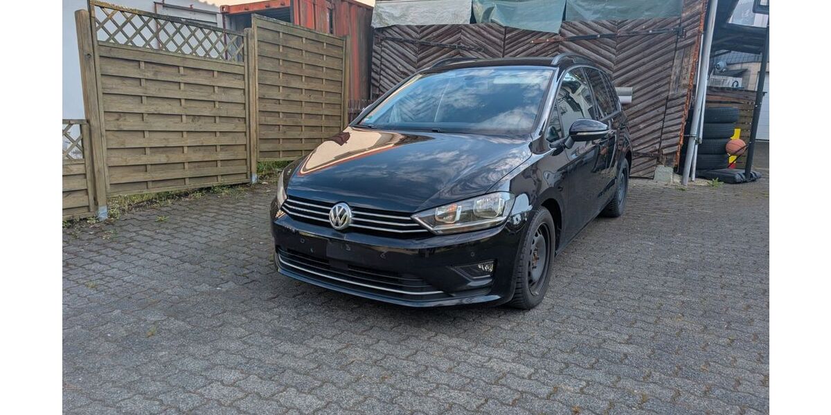 VW Golf Sportsvan 85.000 km 9.990 &euro; Hattert 57644