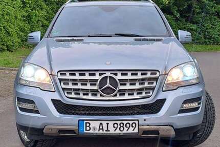 Mercedes-Benz ML 300 258.000 km 9.500 &euro; Altenstadt 63674