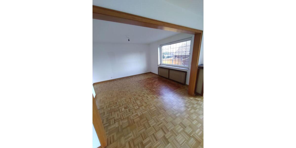 Provisionsfrei* Geräumiges, solides 2-FH mit Keller in Top Lage !!! - Zweifamilienhaus Wesel Obrighoven-Lackhausen | Angebot:25566115