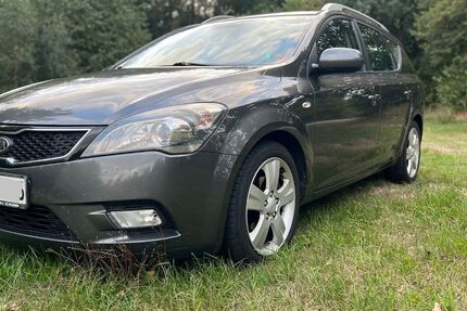 Kia ceed Sportswagon 346.500 km 2.000 &euro; Klötze 38486
