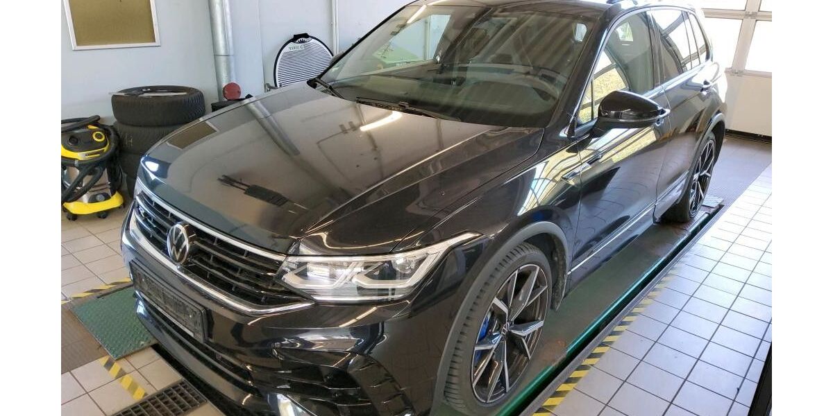 VW Tiguan 99.669 km 34.940 &euro; Helmstedt 38350