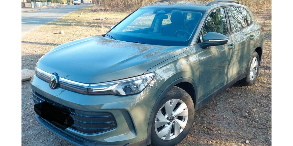 VW Tiguan 22.500 km 30.199 &euro; Weyhausen 38554