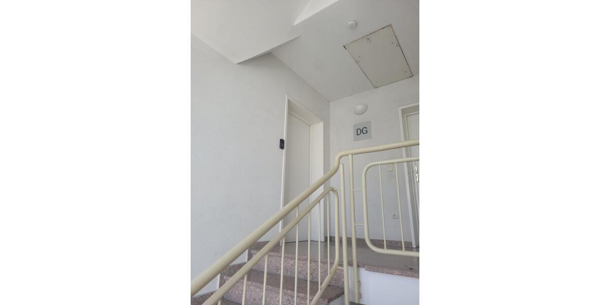Dachgeschoßwohnung Torgau - 2 Zimmer, 91 m&sup2;, 527&euro; | Angebot:25999245