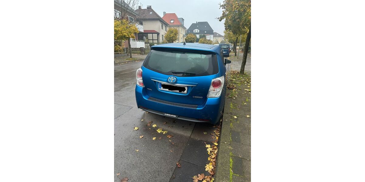 Toyota Verso 144.000 km 11.000 &euro; Bielefeld 33647