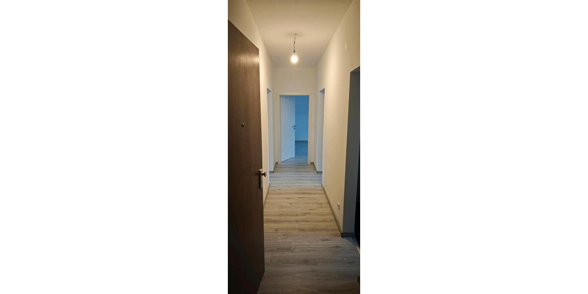 Etagenwohnung Philippsburg - 2 Zimmer, 73 m&sup2;, 1.200&euro; | Angebot:25328122