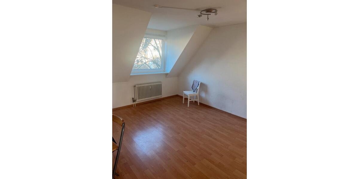 Dachgeschoßwohnung Kassel Vorderer Westen - 2 Zimmer, 42 m&sup2;, 680&euro; | Angebot:25408779