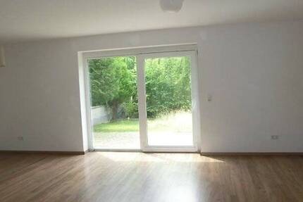 RMH mit 6 Zi.u. EBK in Dittelbrunn zu vermieten