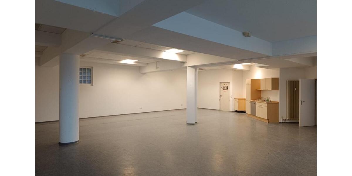 Ladenfläche 126qm +52qm Ladengeschäft mit Fensterfront zimmer