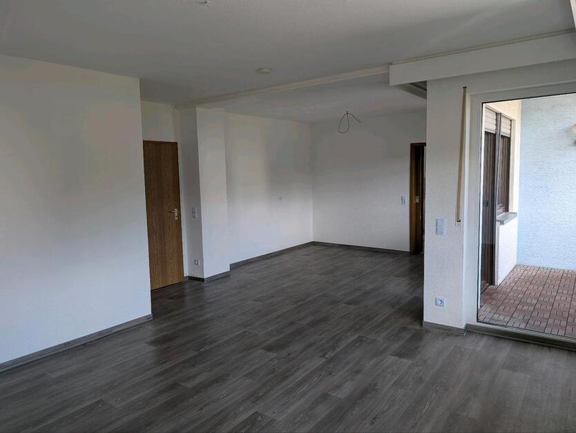 4-Zimmer-Wohnung mit Balkon & Garage in Schnaittenbach