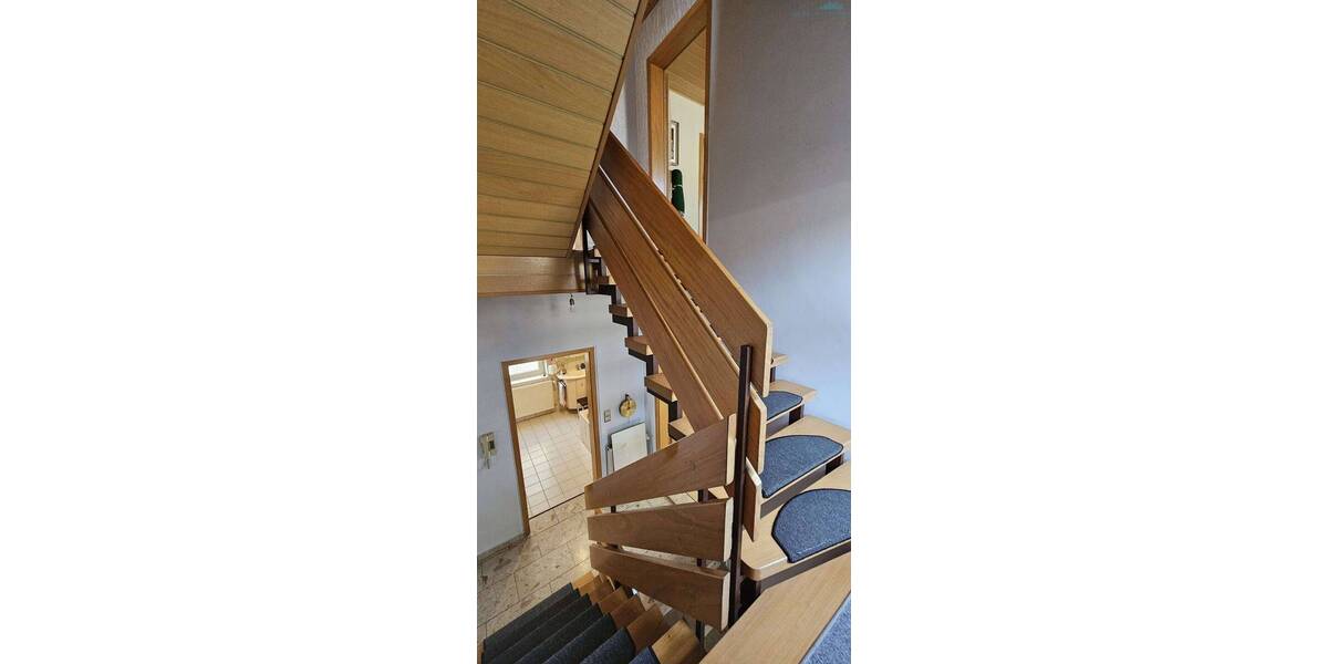 Einfamilienhaus Gießen Rödgen - 8 Zimmer, 186 m&sup2;, 439.000&euro; | Angebot:26128323