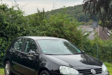 VW Golf 130.000 km 2.300 &euro; Bad Gandersheim 37581