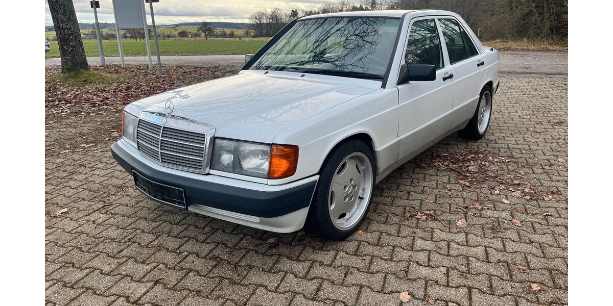 Mercedes-Benz 190 166.000 km 5.900 &euro; Neuhausen-Pforzheim 75242