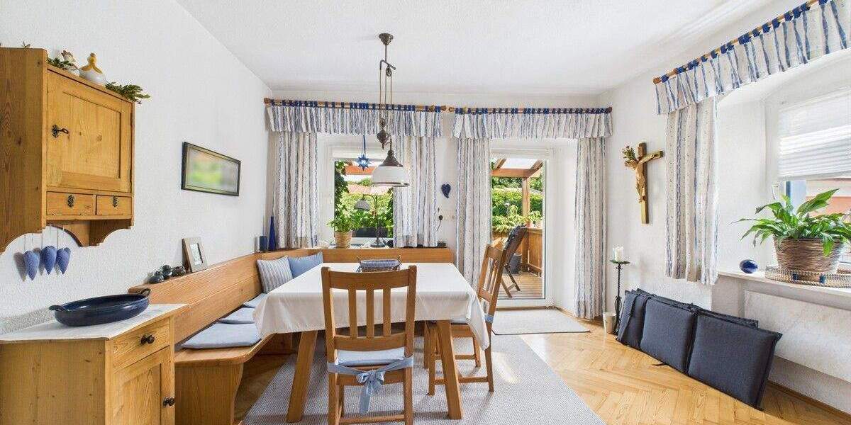 2 x Altstadthäuser mit Entwicklungspotenzial in Regensburg-Steinweg 2 zimmer