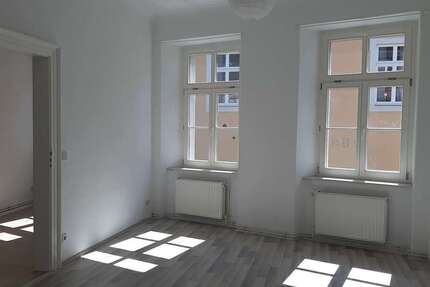 Wohnung Zittau - 3 Zimmer, 75 m&sup2;, 74.500&euro; | Angebot:22076826