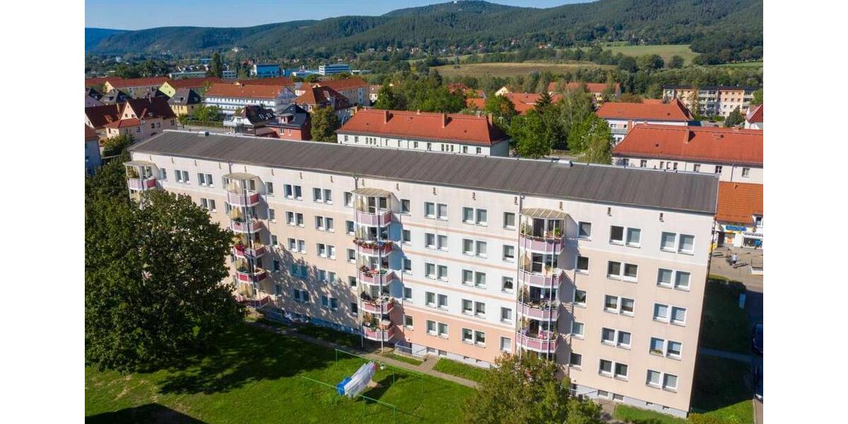 Etagenwohnung Saalfeld (Saale) - 3 Zimmer, 56 m&sup2;, 319&euro; | Angebot:25613772