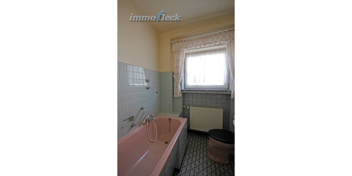 Mehrfamilienhaus, Wohnhaus Püttlingen - 6 Zimmer, 265.000&euro; | Angebot:26376561