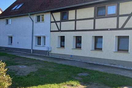 Haus Delitzsch - 10 Zimmer, 200 m&sup2;, 215.000&euro; | Angebot:27613796