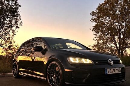VW Golf 111.893 km 23.800 &euro; Villingen-Schwenningen 78052