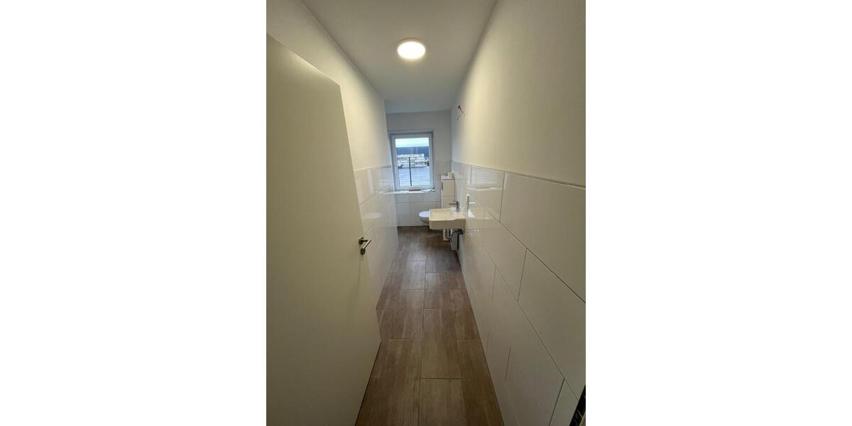 Werkshalle mit Bürotrakt- Neubau zimmer