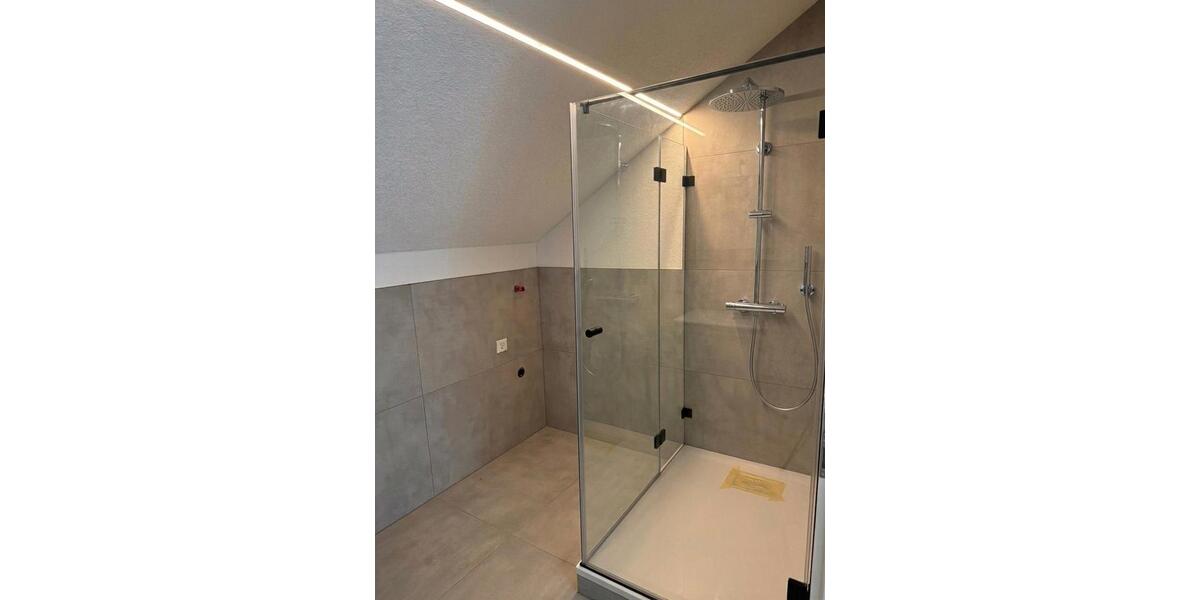 Dachgeschoßwohnung Lauingen (Donau) - 3.5 Zimmer, 93 m&sup2;, 1.310&euro; | Angebot:26050411