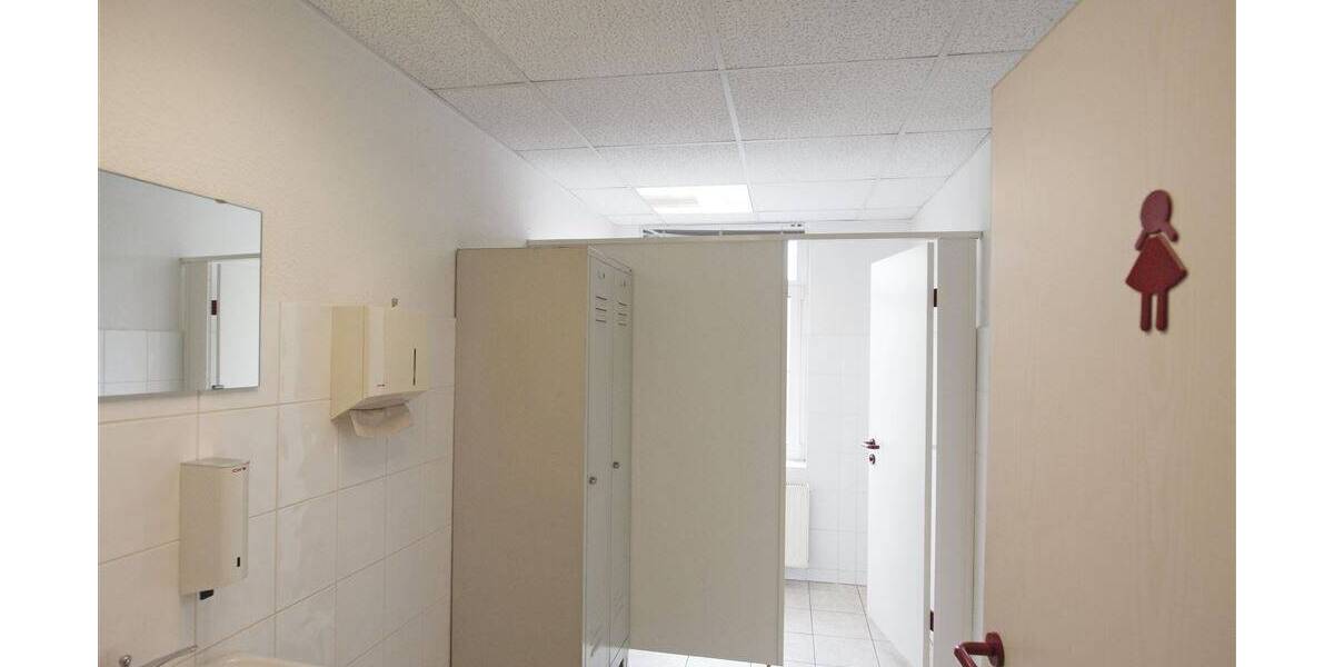 Gewerbeobjekt Frankenberg Frankenberg - 5 Zimmer, 180 m&sup2;, 1.170&euro; | Angebot:25689457