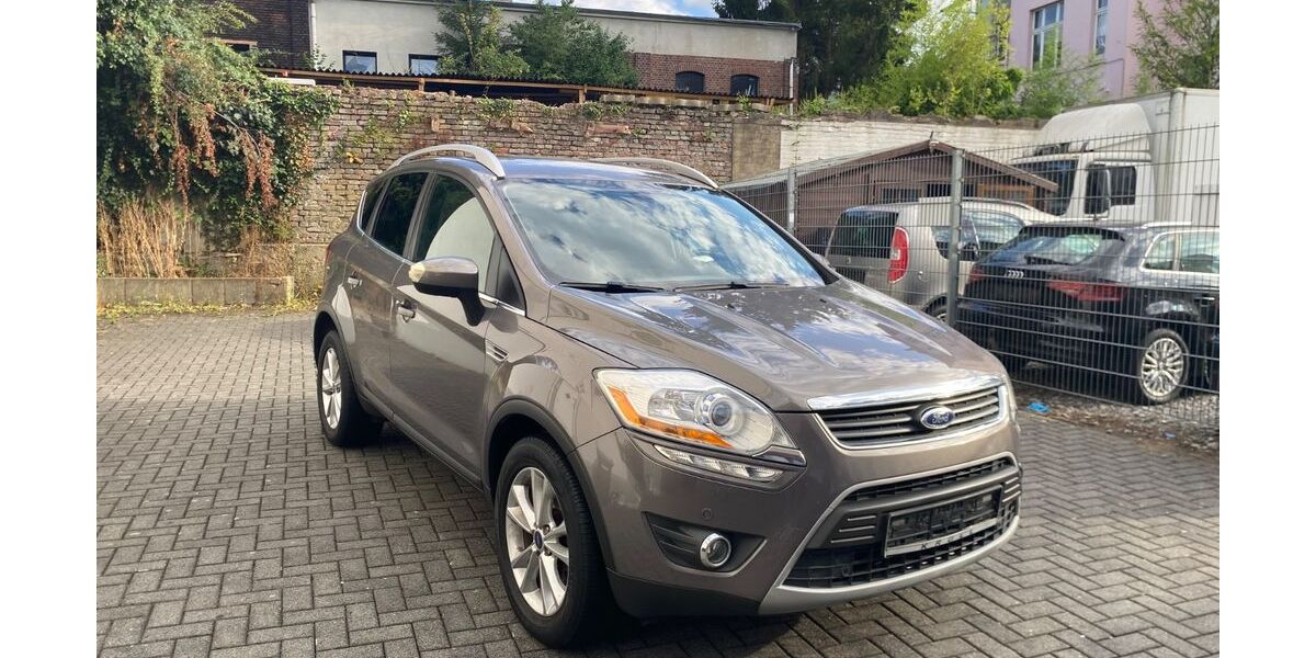 Ford Kuga 165.182 km 7.800 &euro; Solingen 42655