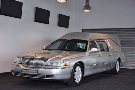Lincoln Town Car 148.348 km 8.850 € Eschweiler (bei Aachen) 52249